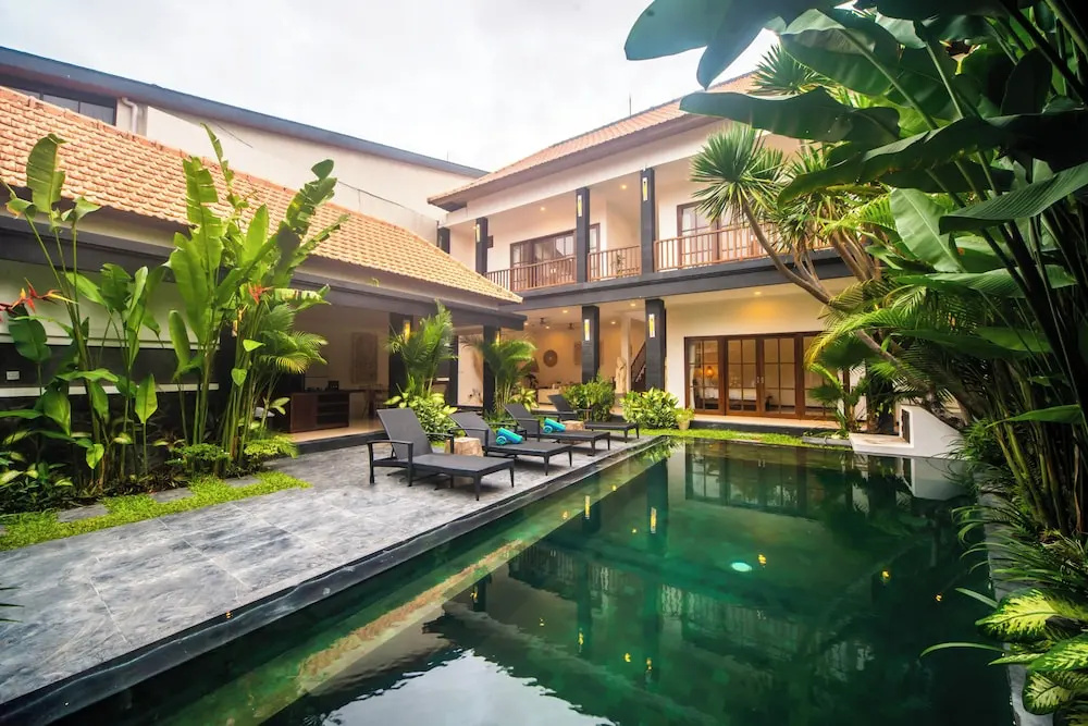 3BR Villa White Rose Central Canggu
