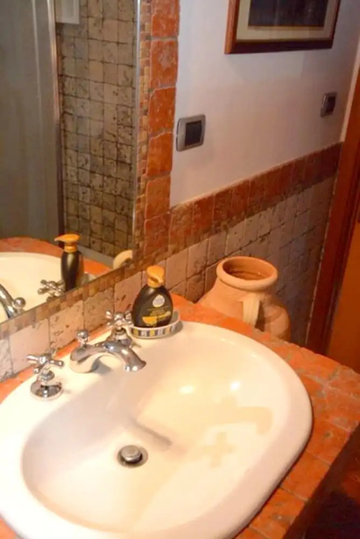 House With 2 Bedrooms In Riposto With Enclosed Garden