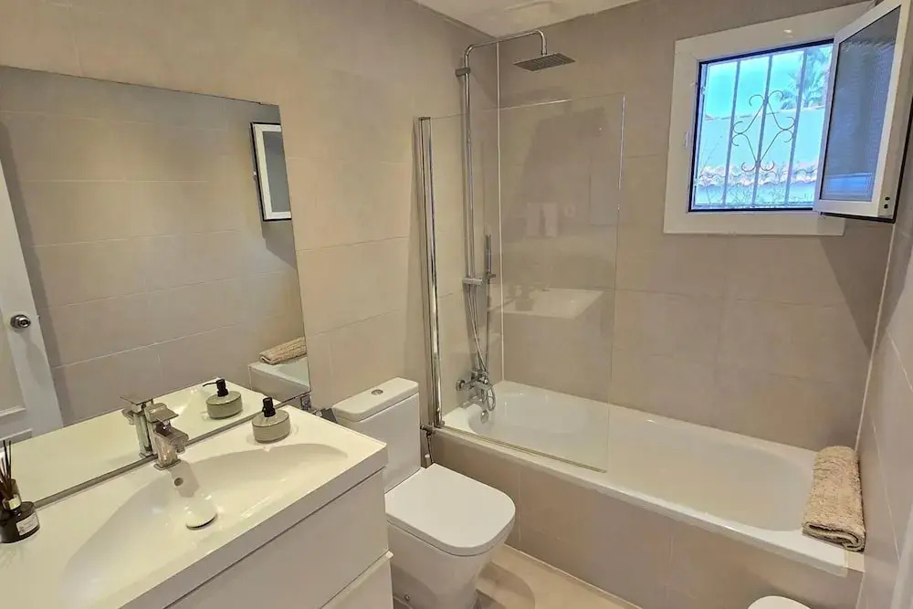 3-Bed Villa Sleeps 8 with Private Pool