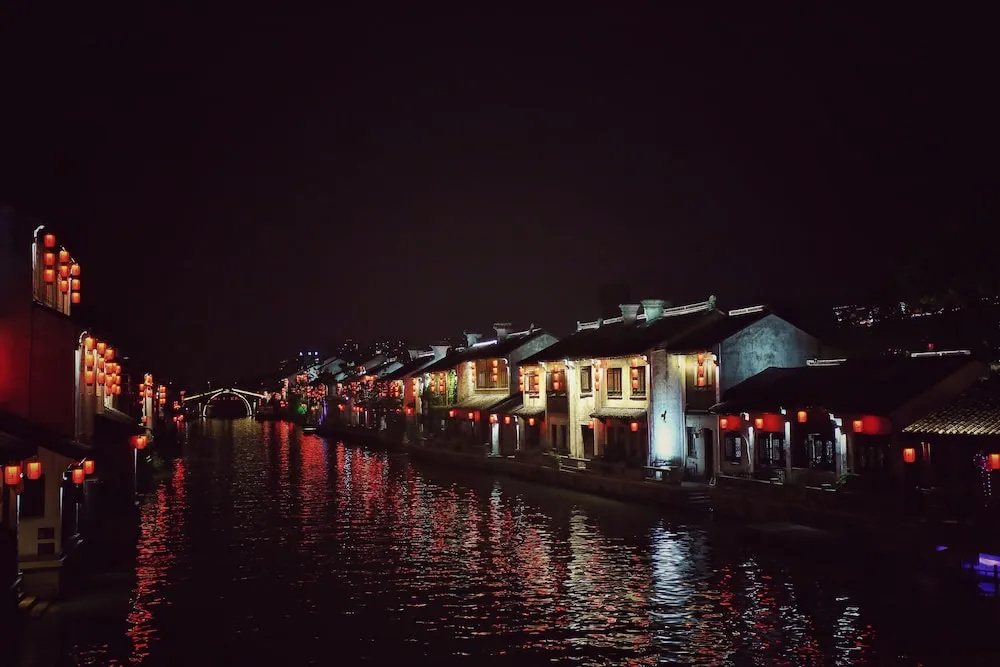 ZuoYouKe Theme Hotel