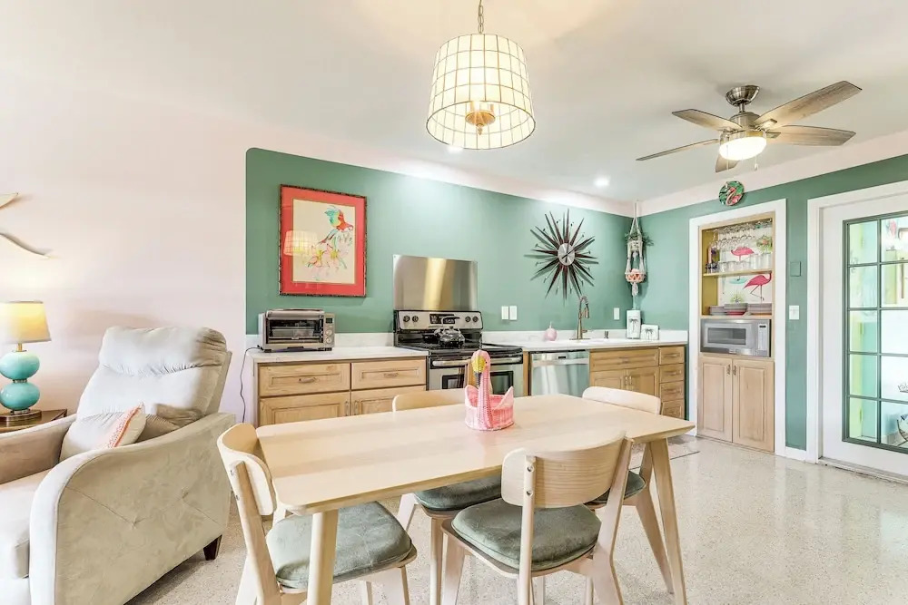 4 Mi to Beaches: Vibrant Stuart Villa w/ Patio