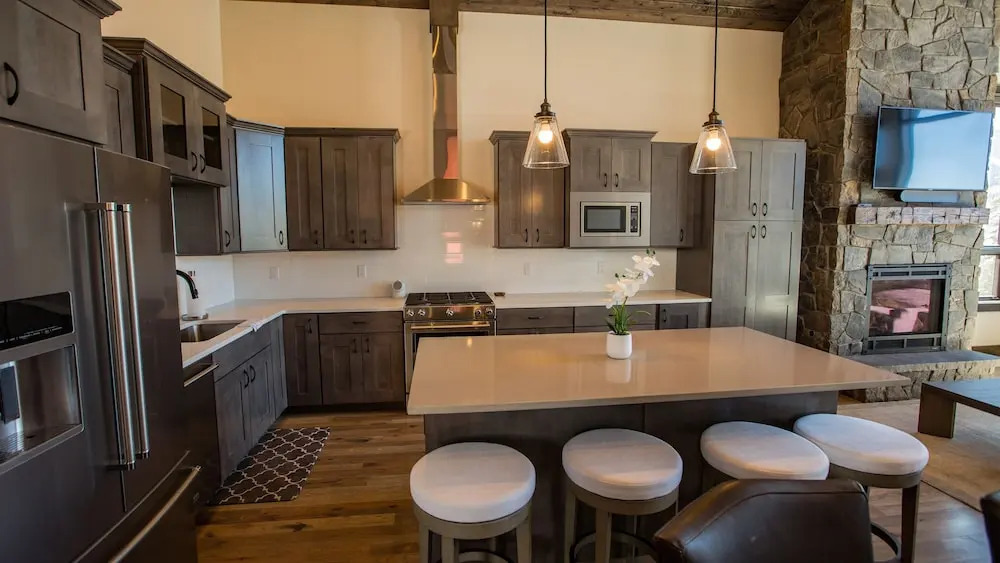 Lakota - 519 Summit Place 6 Bedroom Townhouse