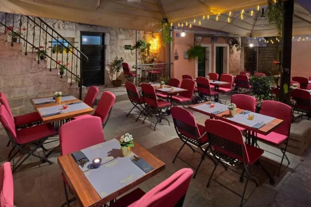 Piazza Heritage Hotel