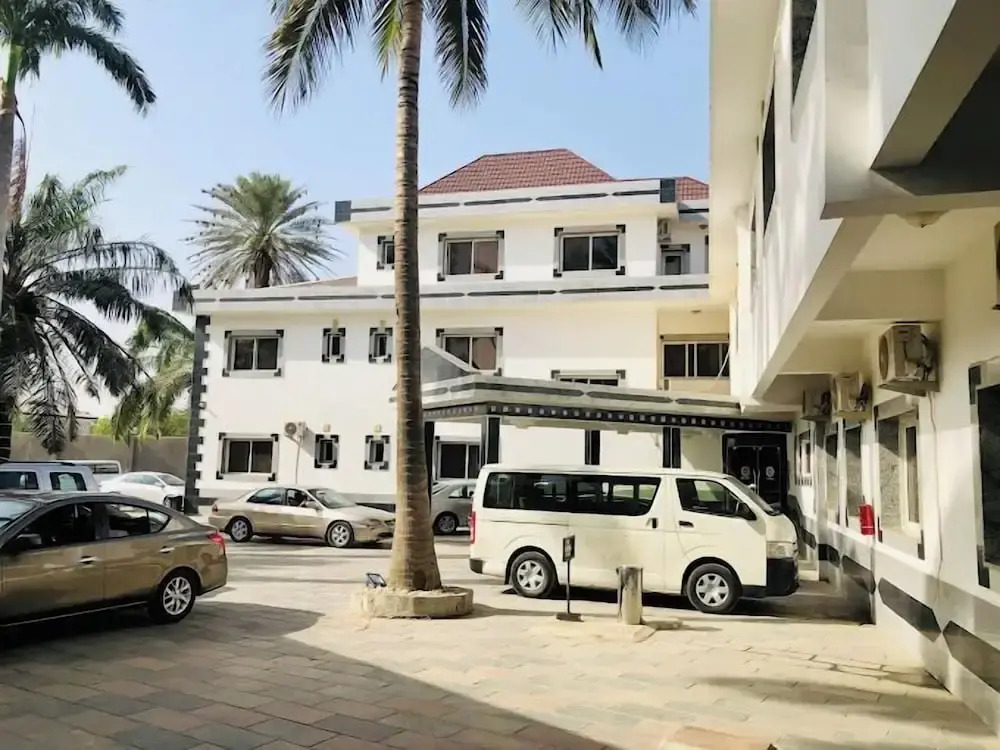 Continental Hotel by R&K Suites