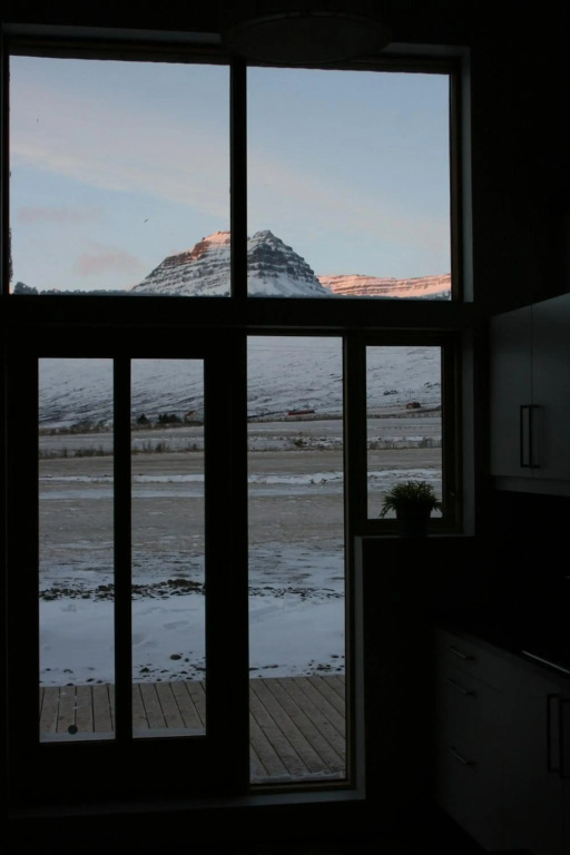Óseyri Hlaðan -The Barn