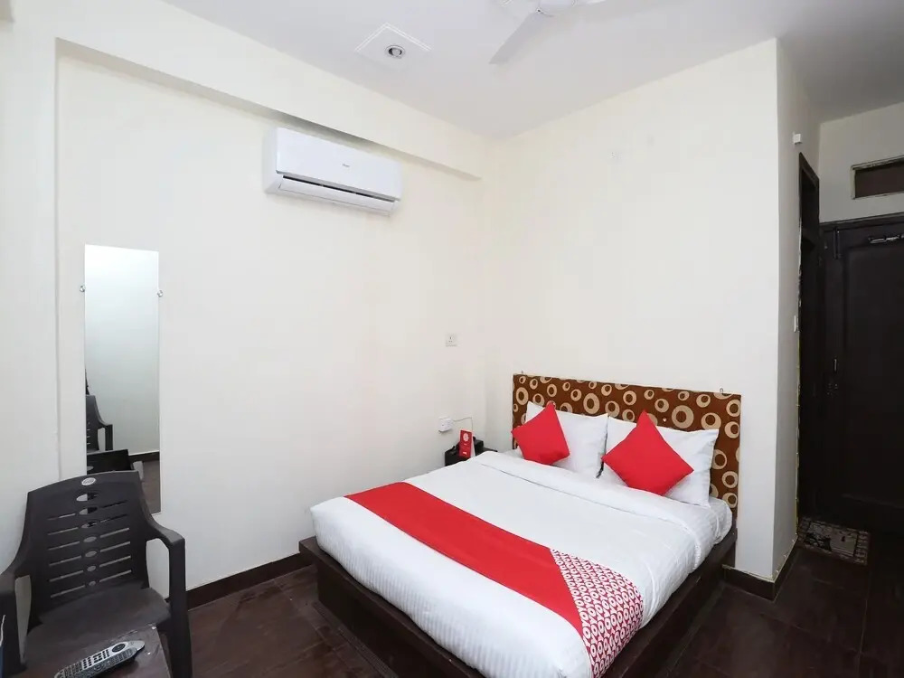 Hotel Hira By OYO Rooms