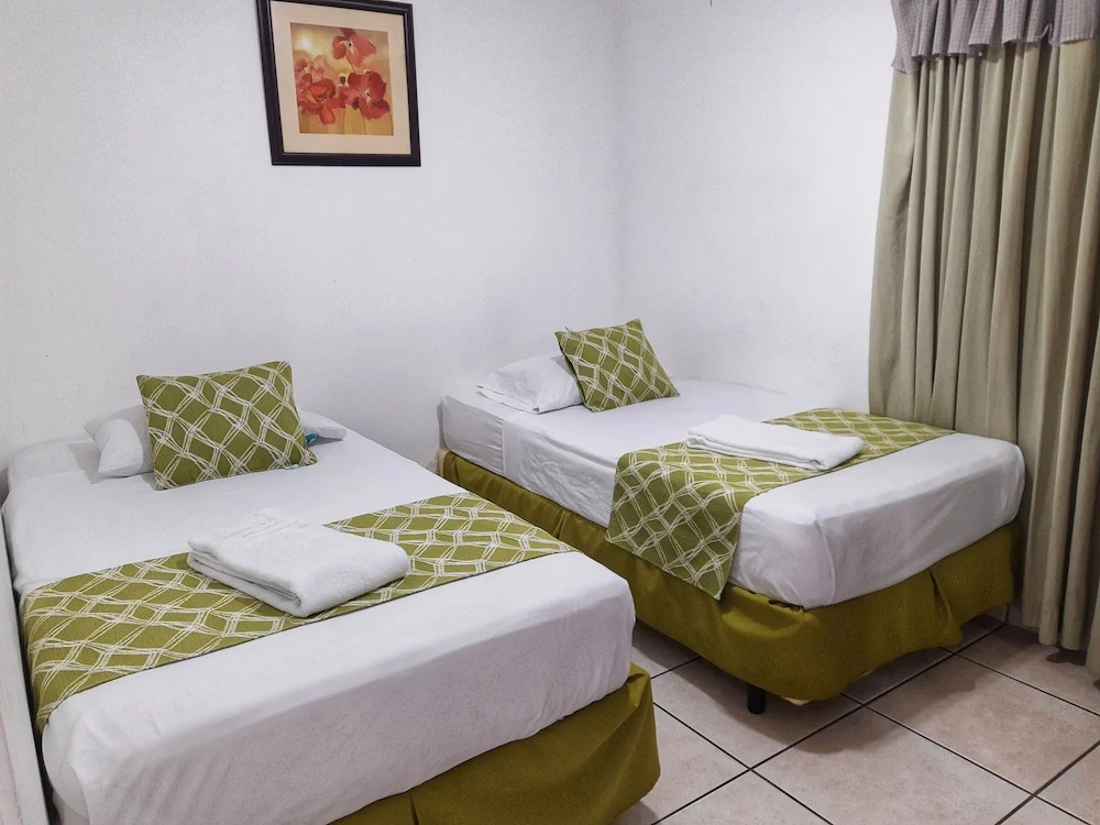 Suites & Apartments San Benito Flats