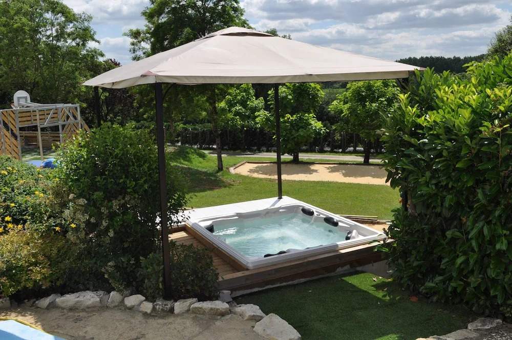 Camping des Bastides