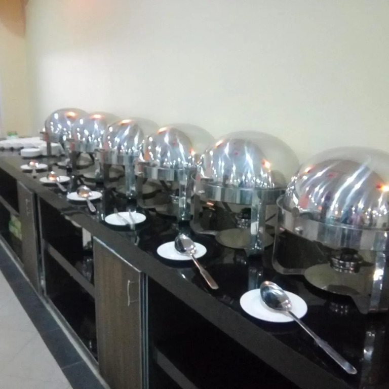 Crown Inn Hotel Multan