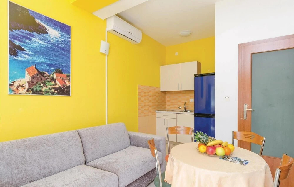 Stunning Home in Duboka With Wifi and 1 Bedrooms