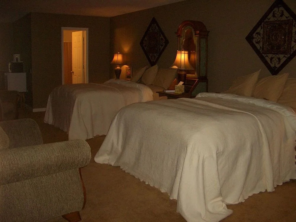 Cart Barn Inn