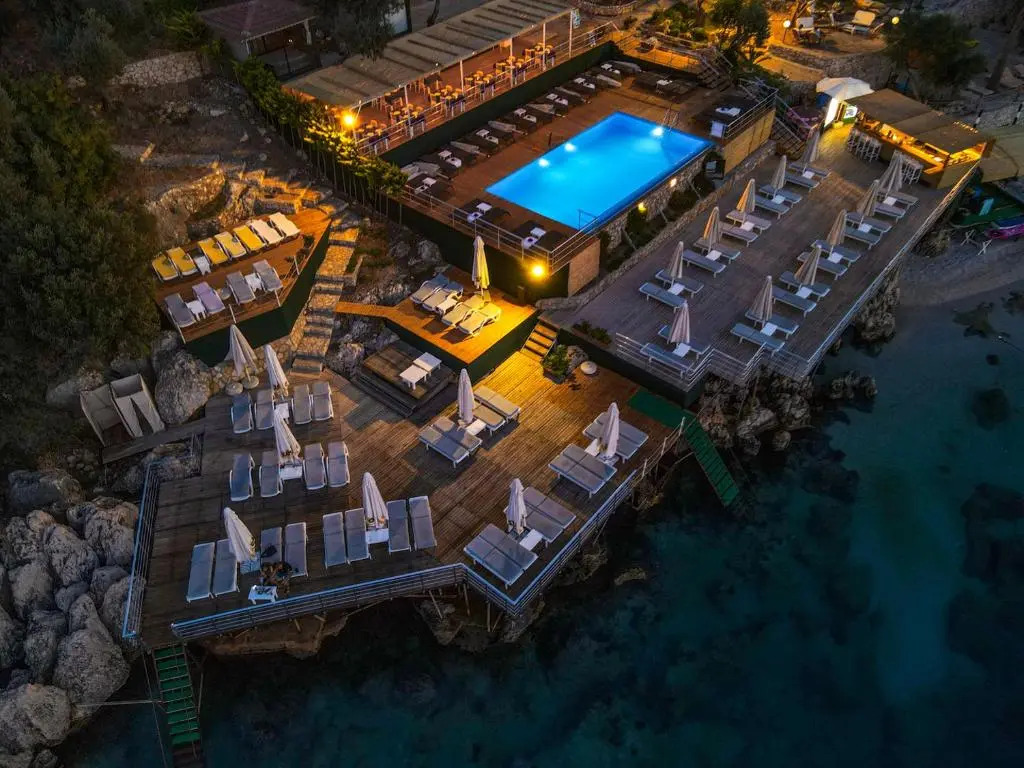 Greenbeach Hotel