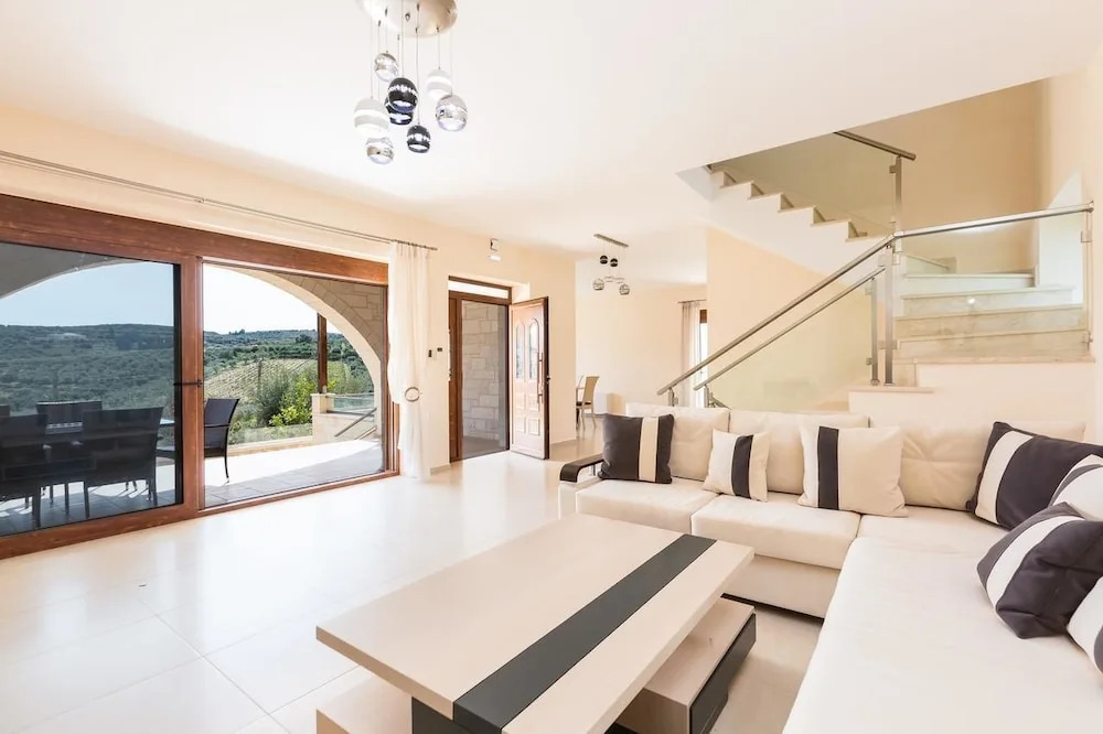Levanta Luxury Stone Villa