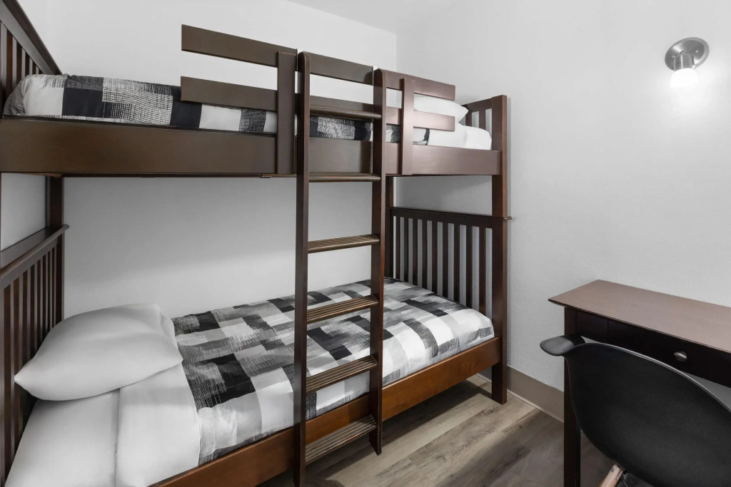 Super 8 by Wyndham Quebec City