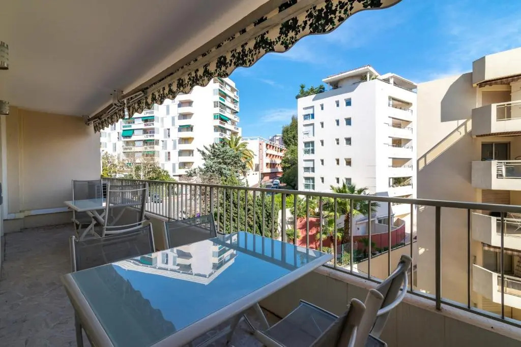 IMMOGROOM - 5 min from beach -Terrace - AC - Parking