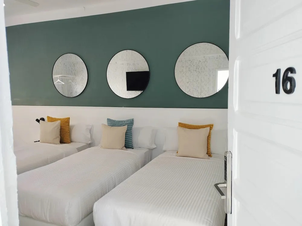 Room27- city center