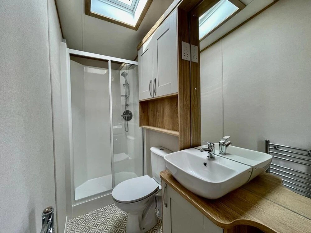 Prime Location 3-bed Chalet in Seal Bay, Selsey