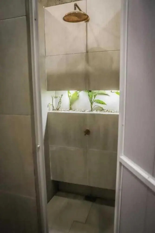 Baboon Hostel