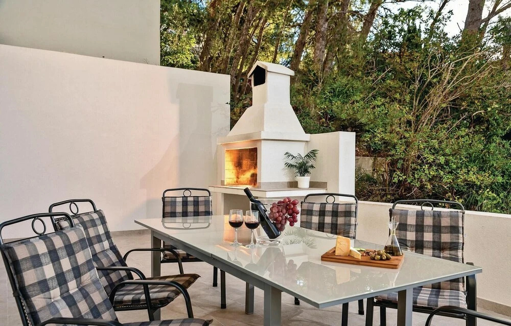 Luxurious Home In Podstrana