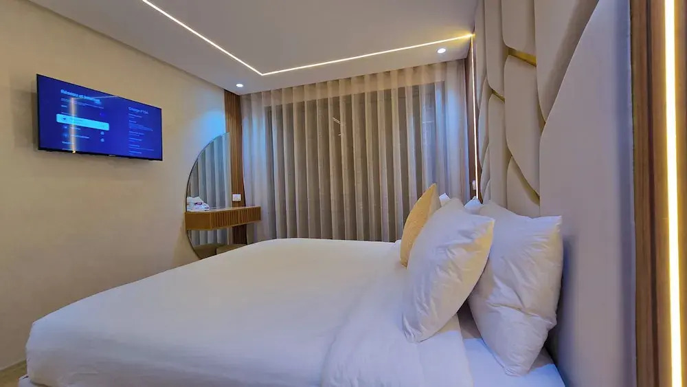 Luxury Living - Near to football stadium