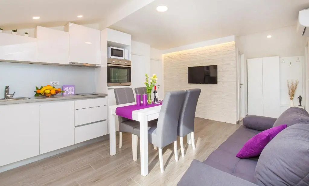 Sunset Apartment