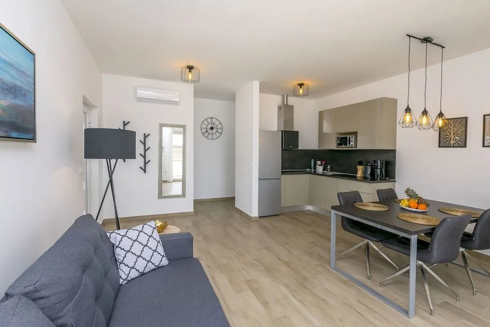 Apartment Dora