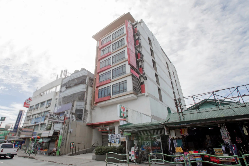 OYO 637 Fox Hotel (Quarantine Hotel)