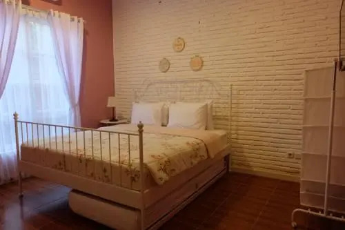 Sweet Peach House