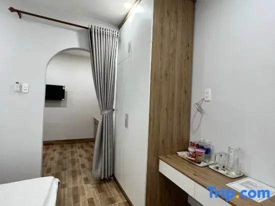 Truc Xanh Hotel & Apartment
