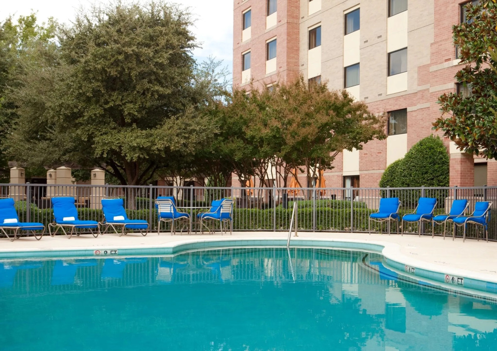 Courtyard Dallas Addison Quorum Drive