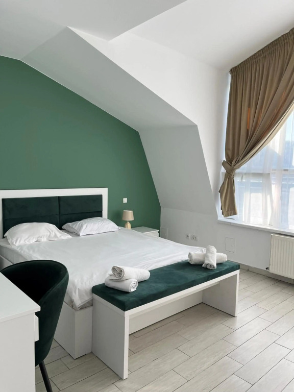 City Hotel