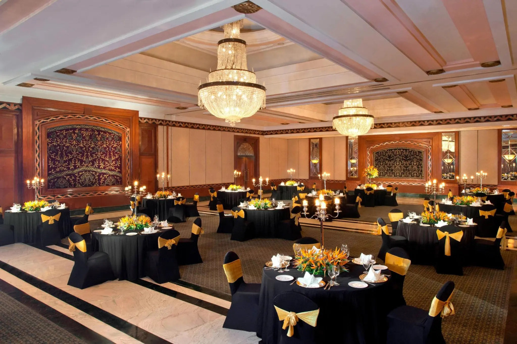 Sheraton New Delhi Hotel
