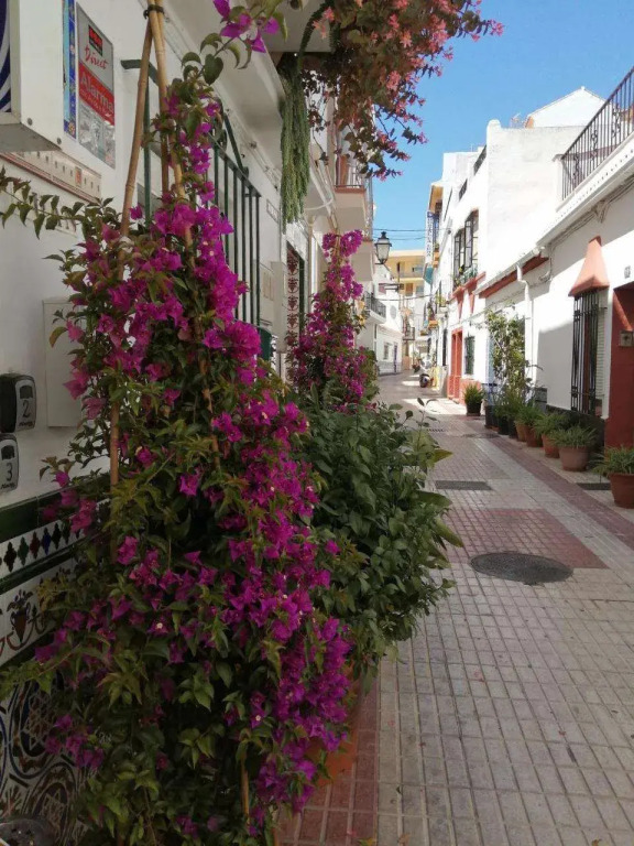 H Juan
