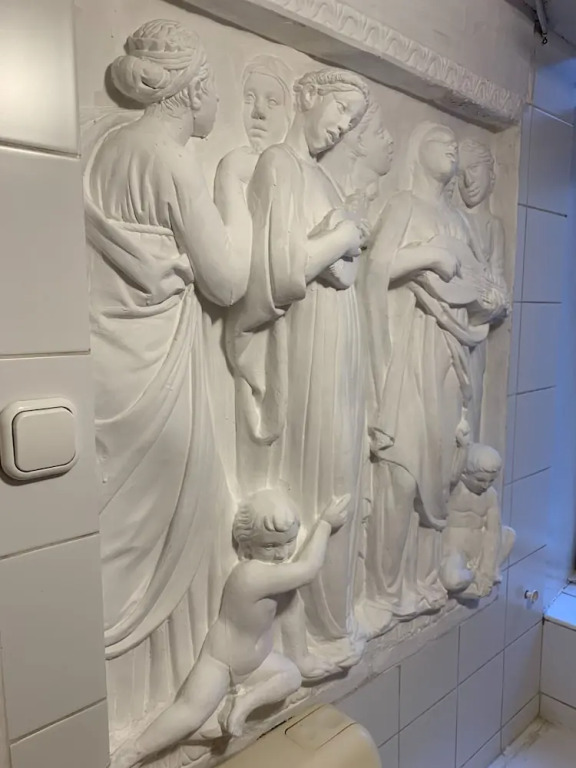 New! Libra Grande Venetian Style Apartment