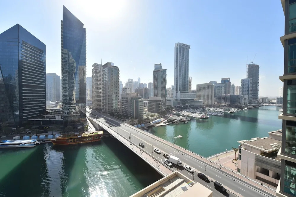 2-BR Marina View Retreat at Marina Quays - DSY