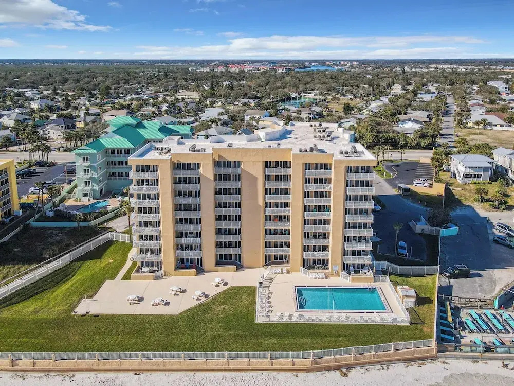 Oceania Beach Club 205