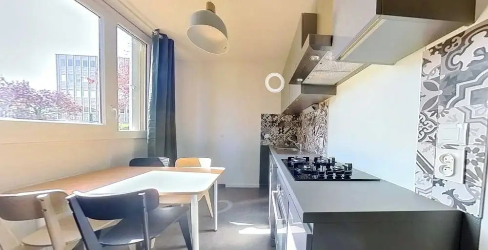 Private Room in a Shared Flat - Lyon 8 e