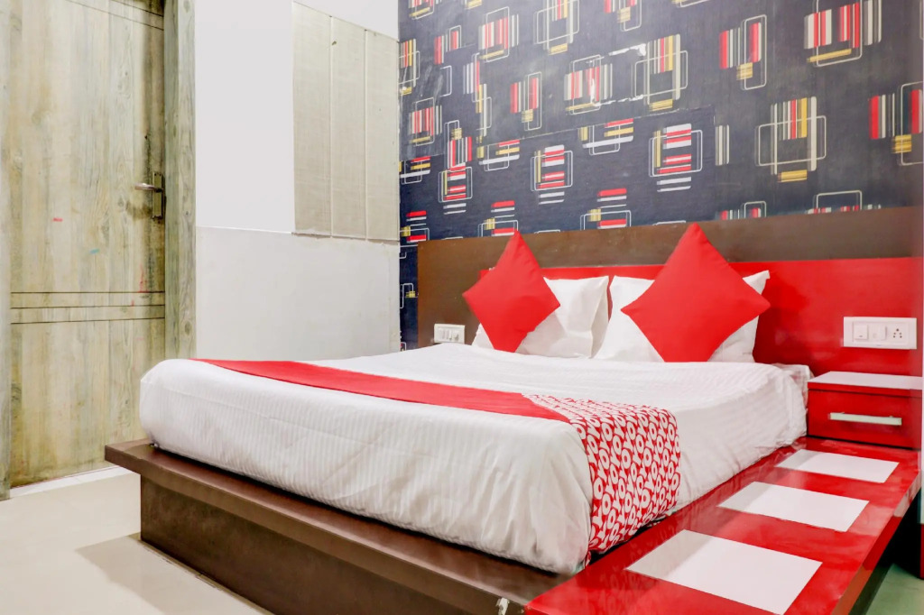 OYO 65871 Hotel New Naaz