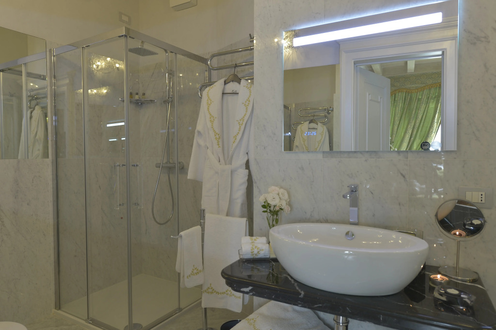 Hotel Santa Marta Suites