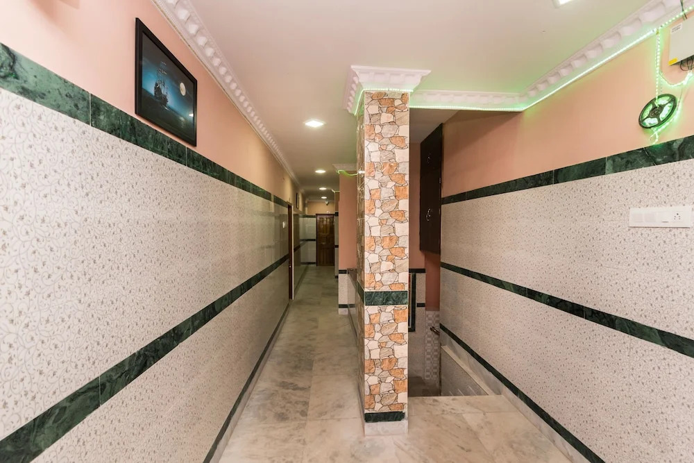OYO 8970 New Ashoka Hotel