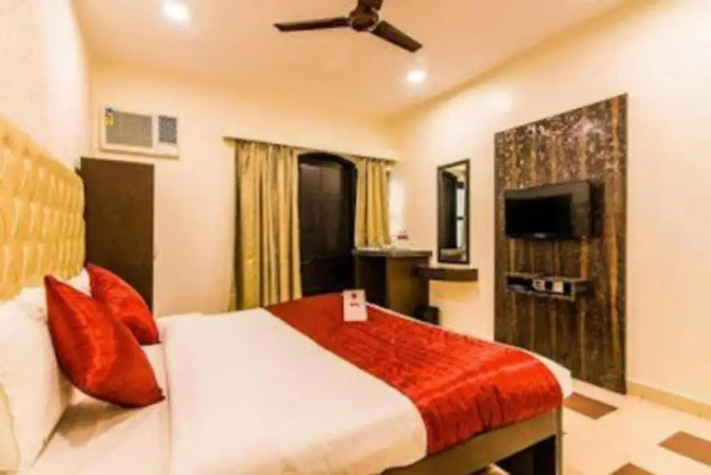 FabExpress Abalone Resort