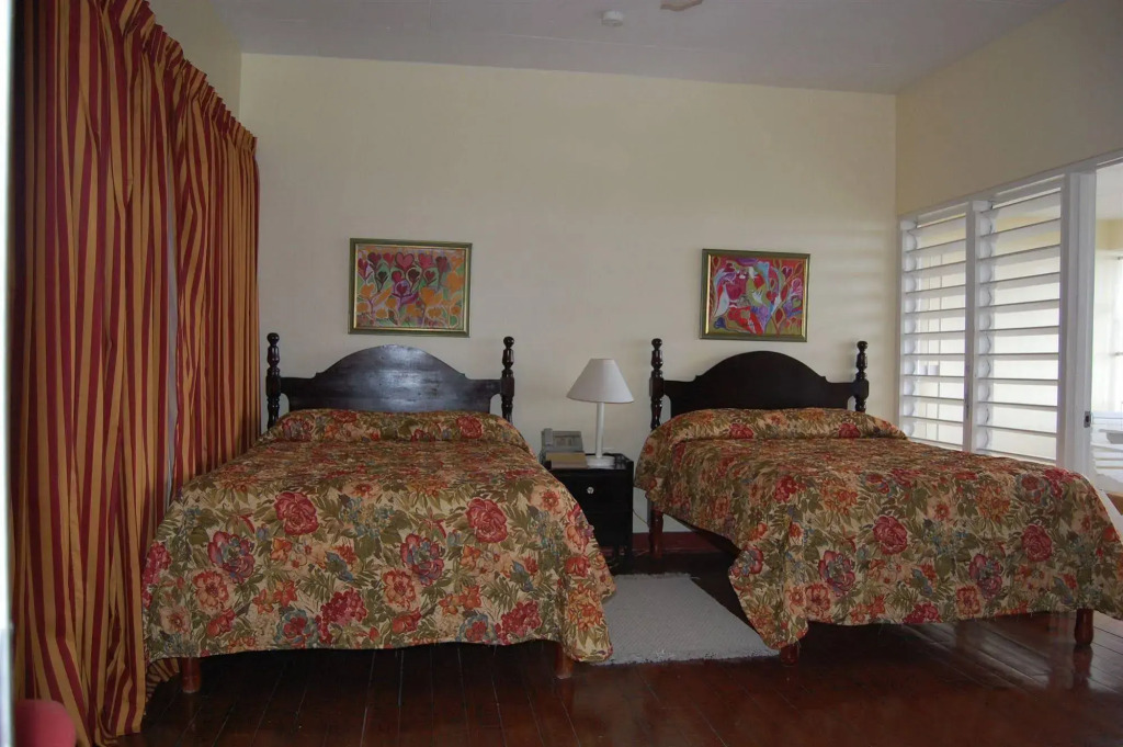 Inn at Shaw Park Gardens & Waterfalls