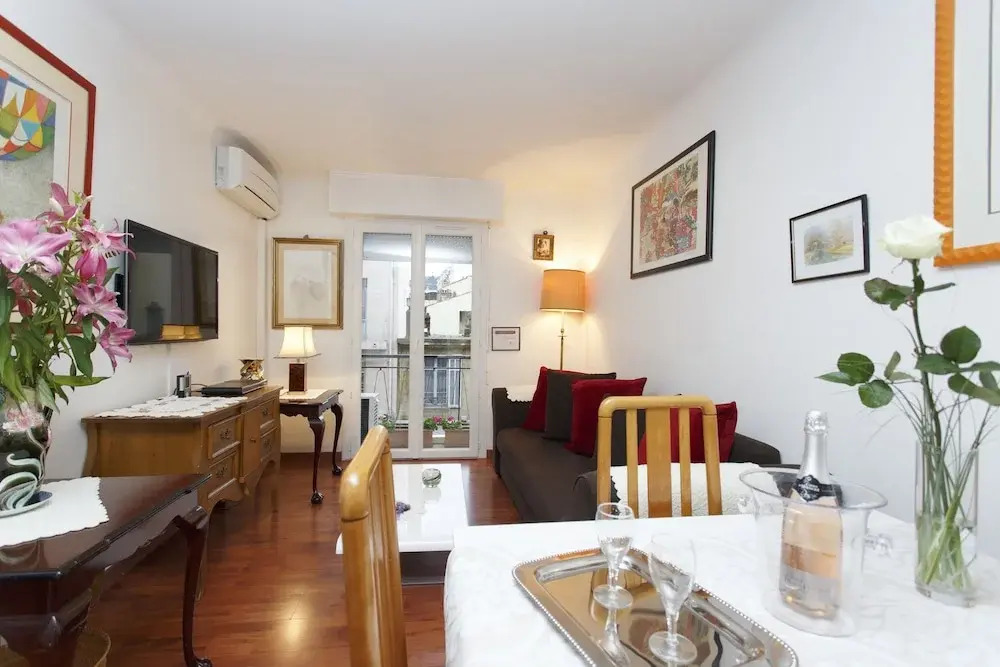 Prince of Wales Apartment
