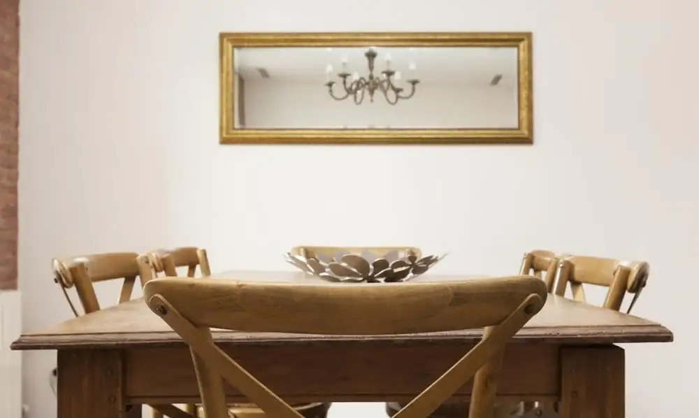 Akira Flats Roger de Flor Chic apartment