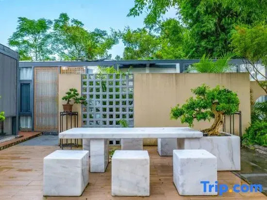 Liangyi Garden Homestay