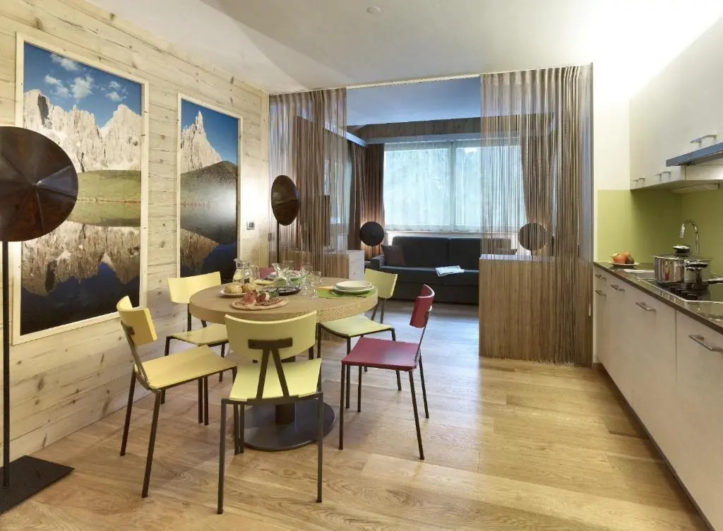 Color Home Suite Apartments