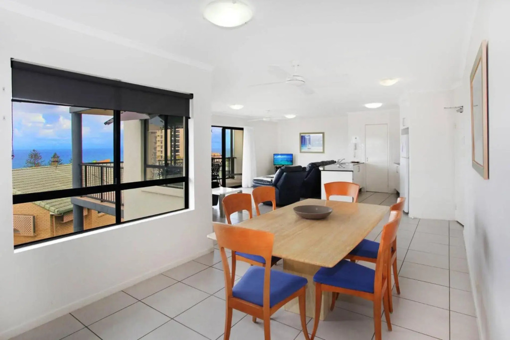 Unit 4 'Beaumont Sur Mer', Coolum Beach