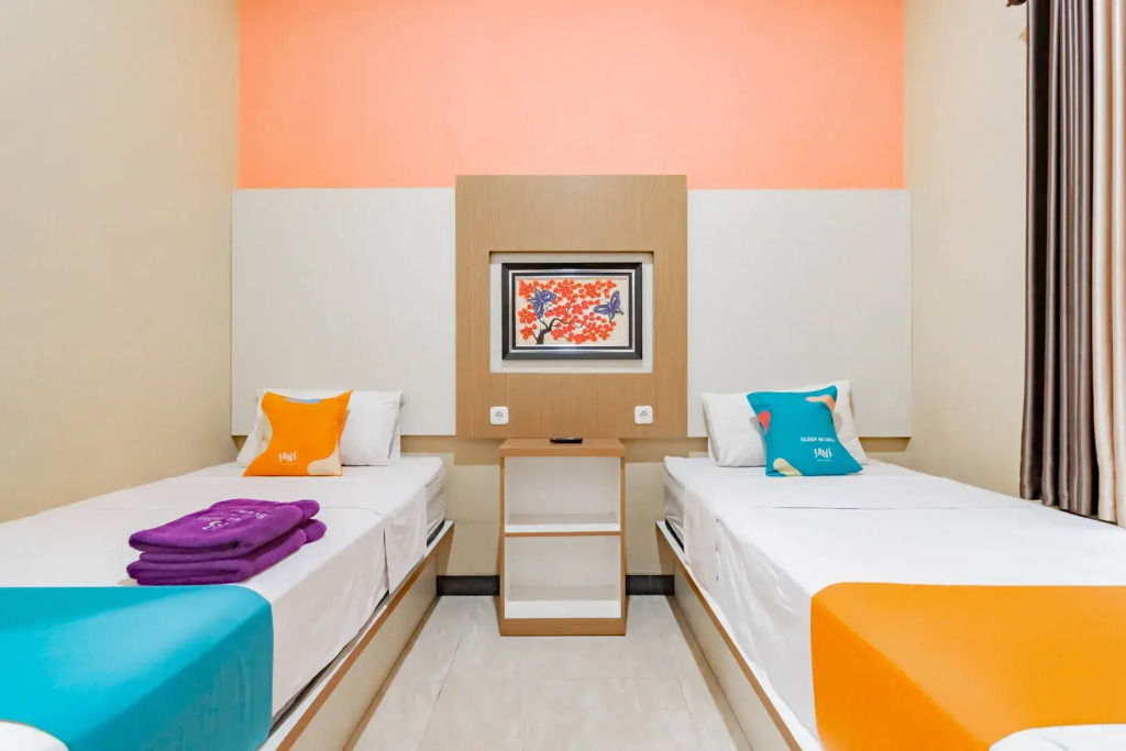 Sans Hotel Budaya Cirebon