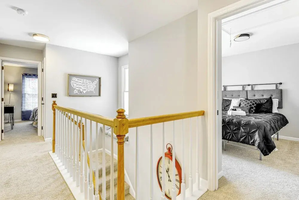 9 Mi to Uptown: Abode w Hot Tub in Charlotte