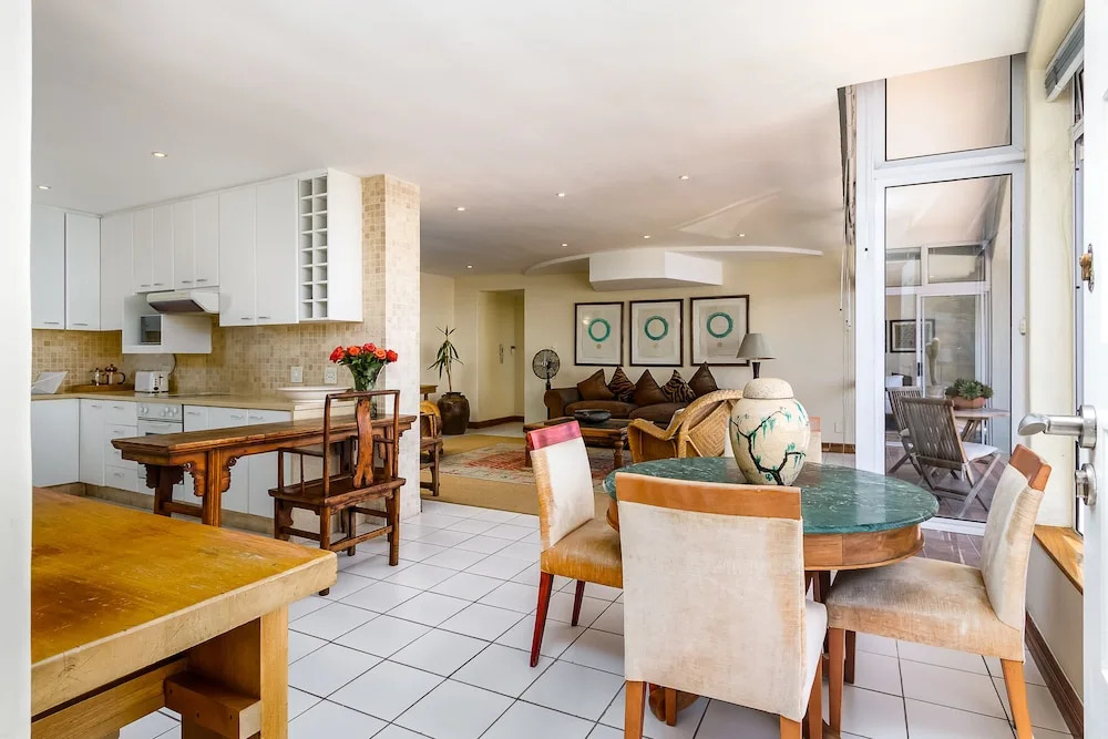 Balie Bay 1 - Adults Only